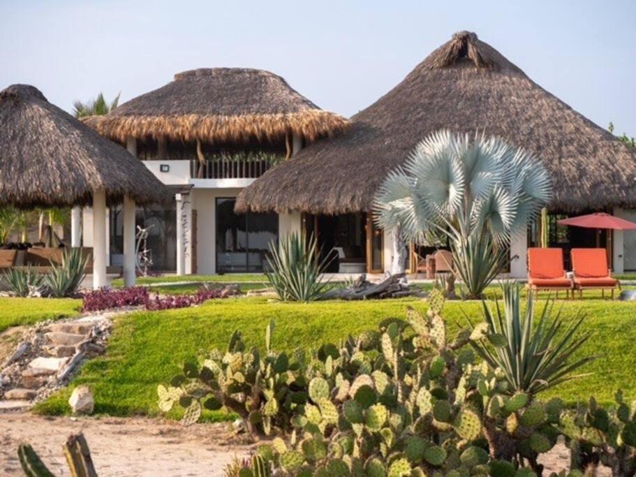 Villa De Las Rocas ปูแอร์โตเอสกอนดิโด ภายนอก รูปภาพ